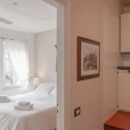 Apartment Dimora Intima *